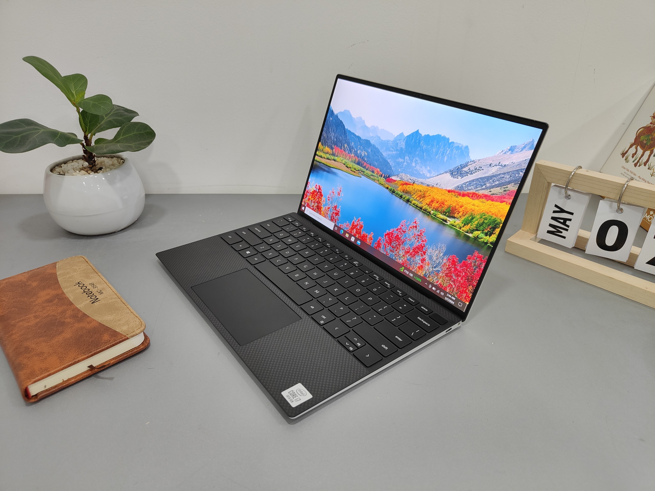 01f719836584c4da9d953