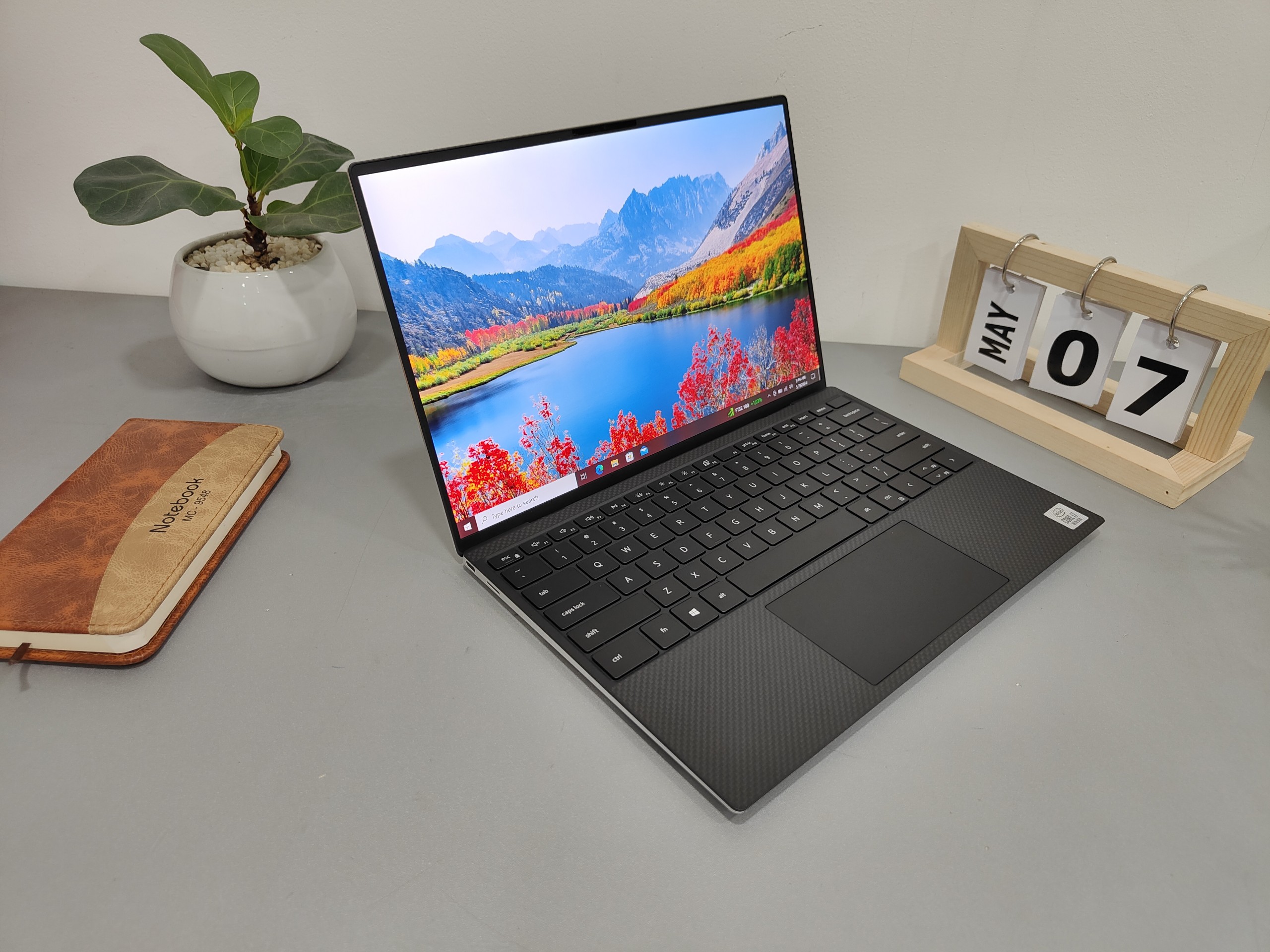XPS 9300 i7-1065G7 29775 XPS 9300 i7-1065G7 29775