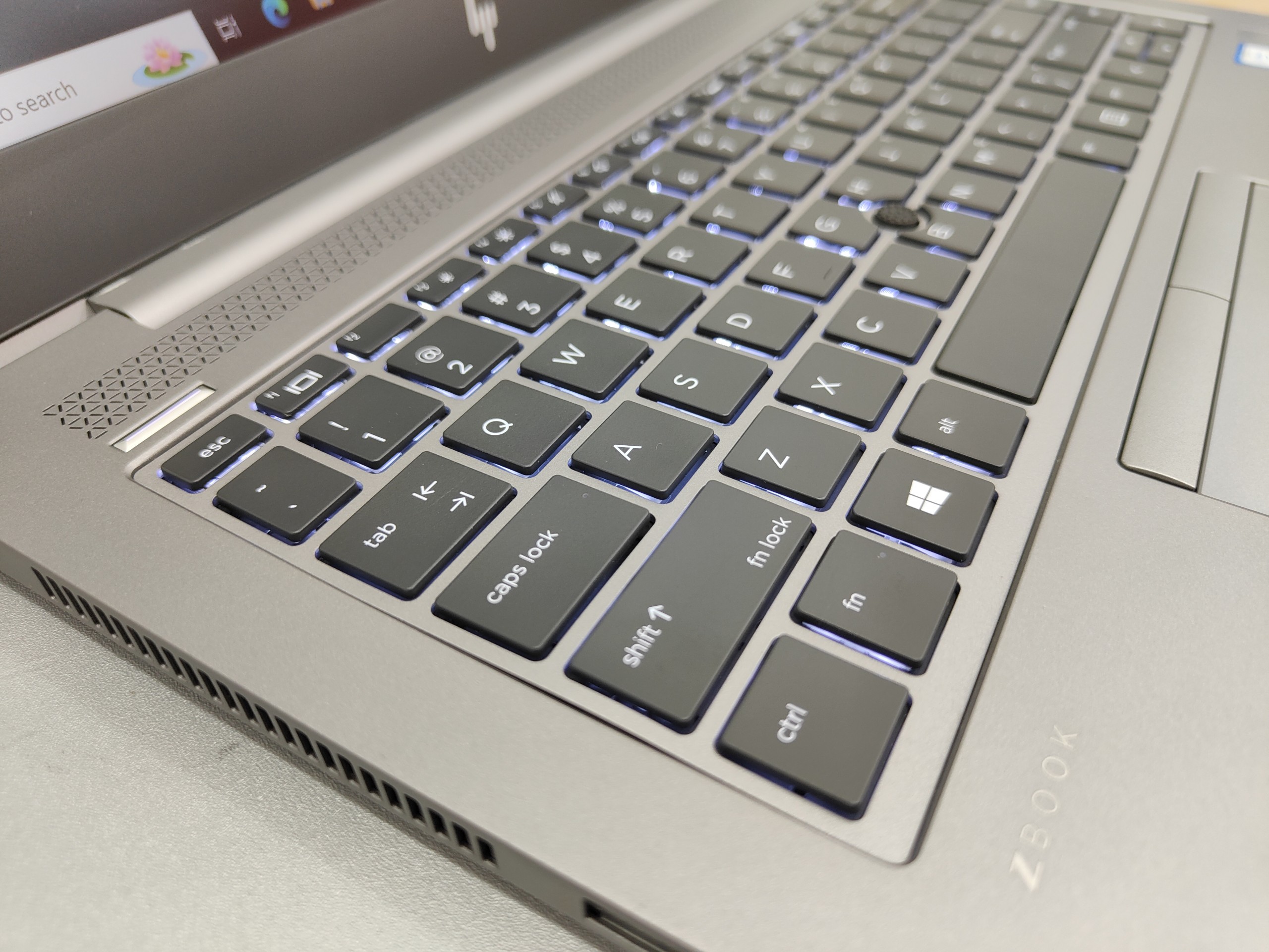 HP Zbook 14u g5 (2)