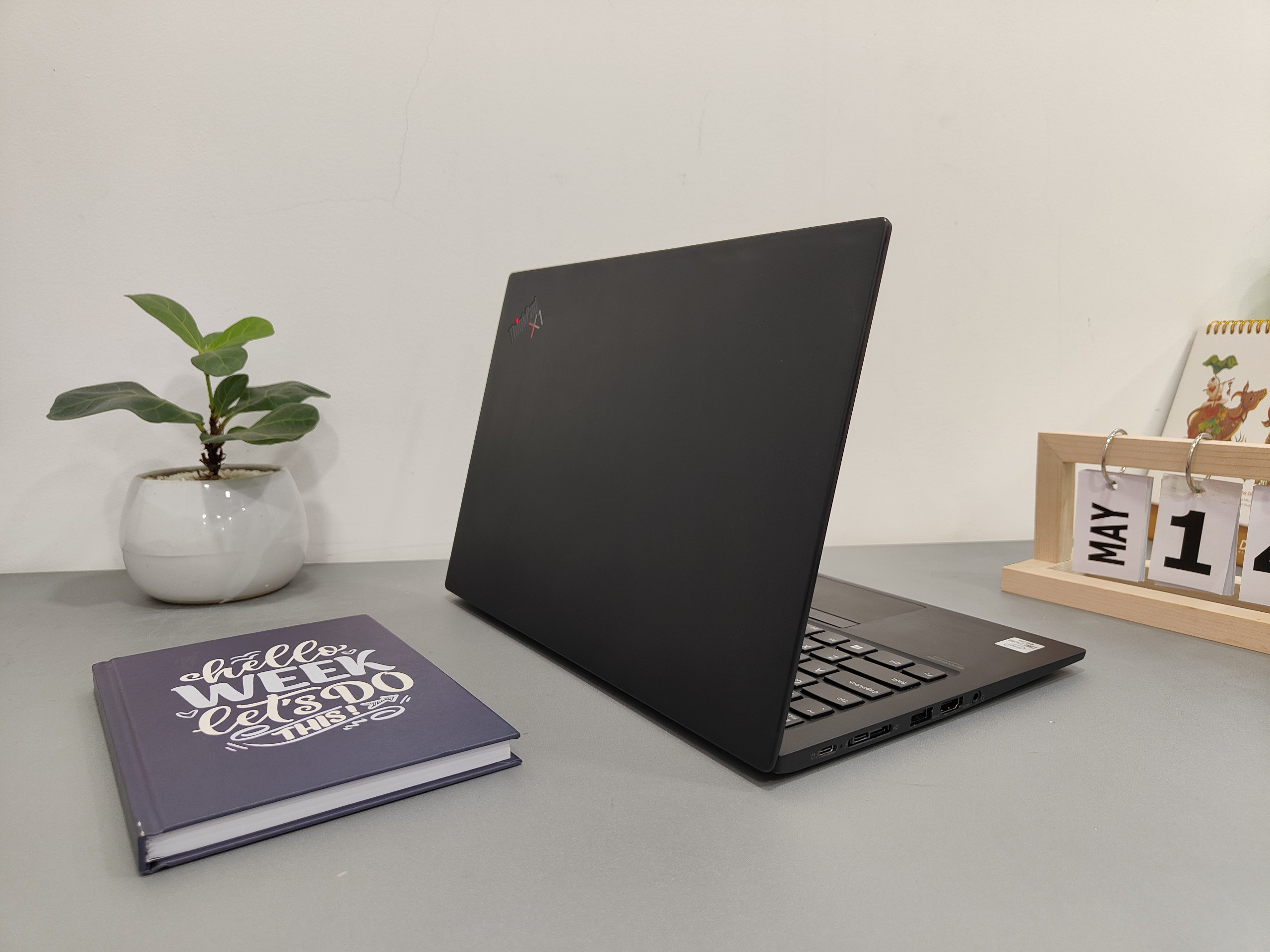 X1 Carbon Gen 8 i7-10610u (1)