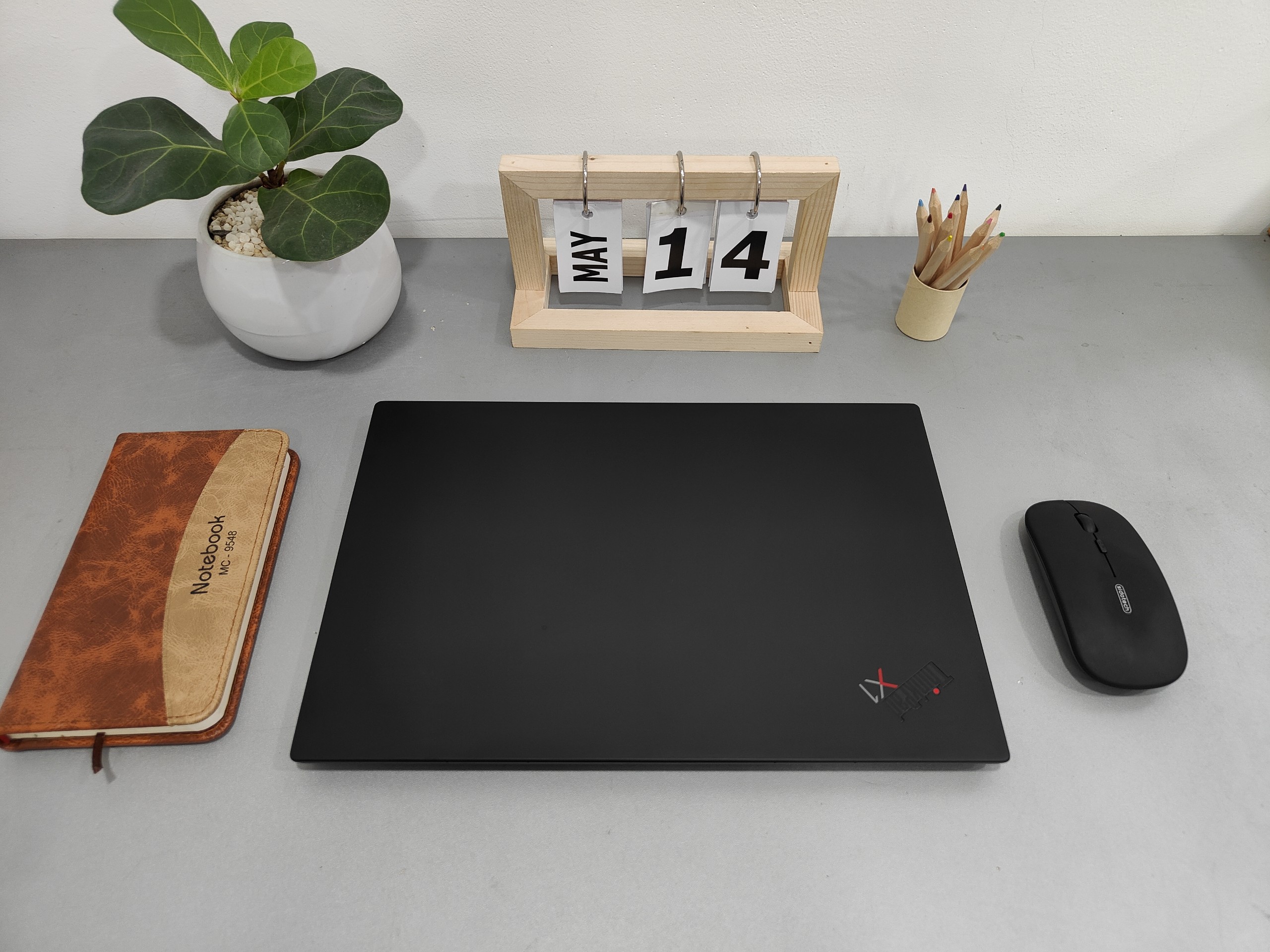 X1 Carbon Gen 8 i7-10610u (10)