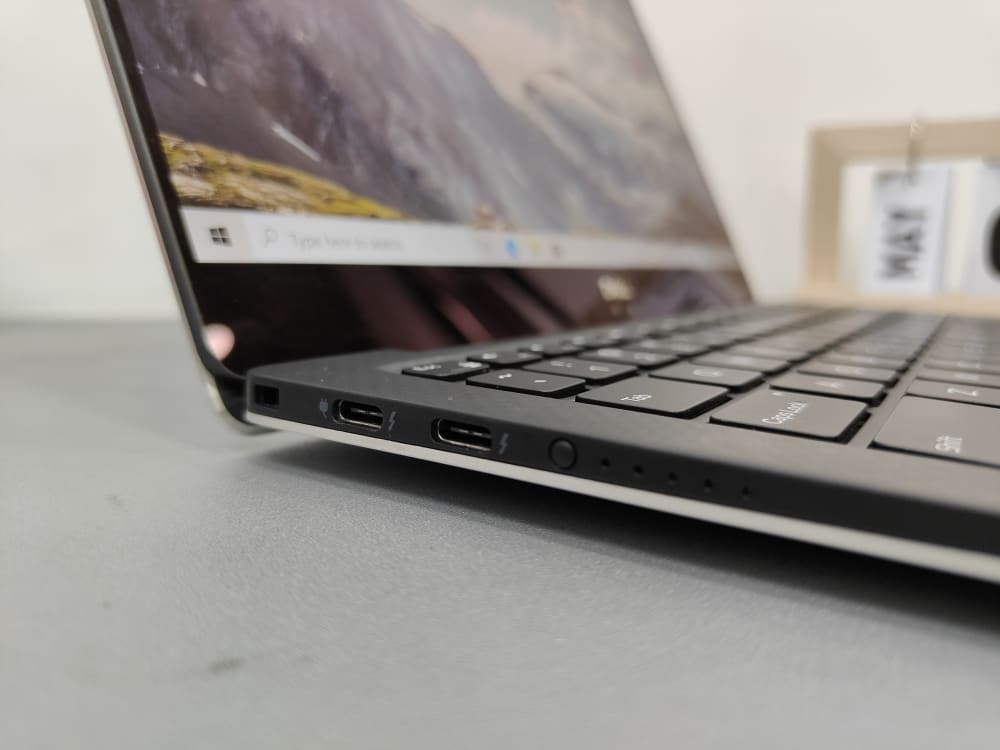 Dell XPS 9370 i5 - 8250u