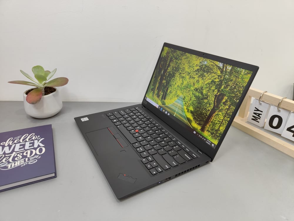 Thinkpad X1 Gen 8 1KQ00