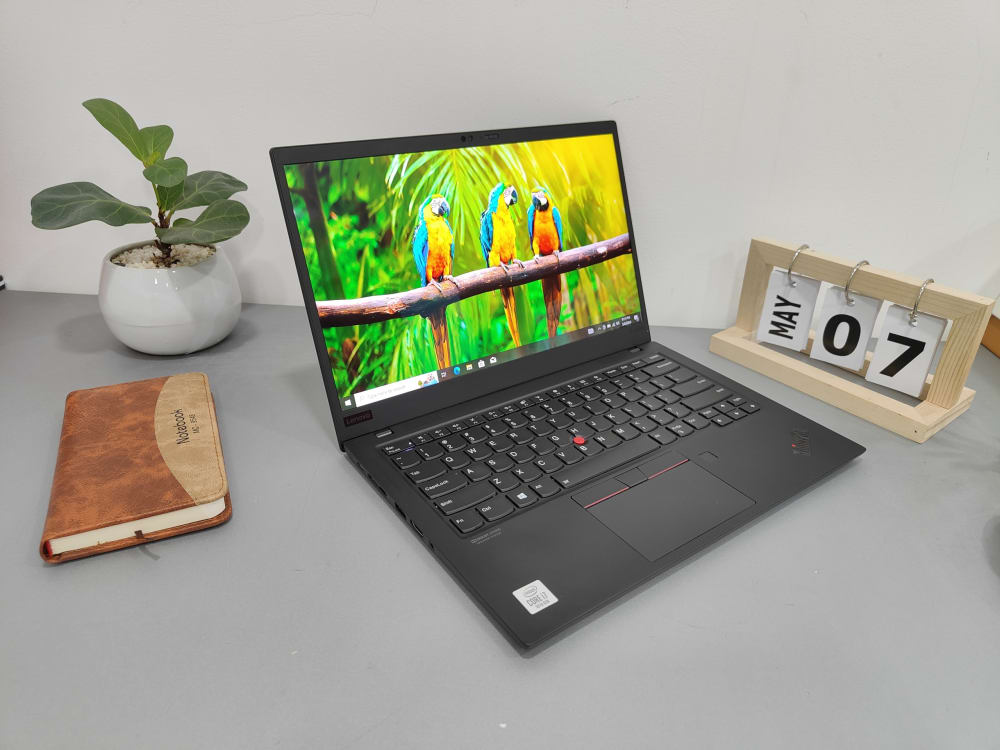 ThinkPad X1 Gen 7 000YUS