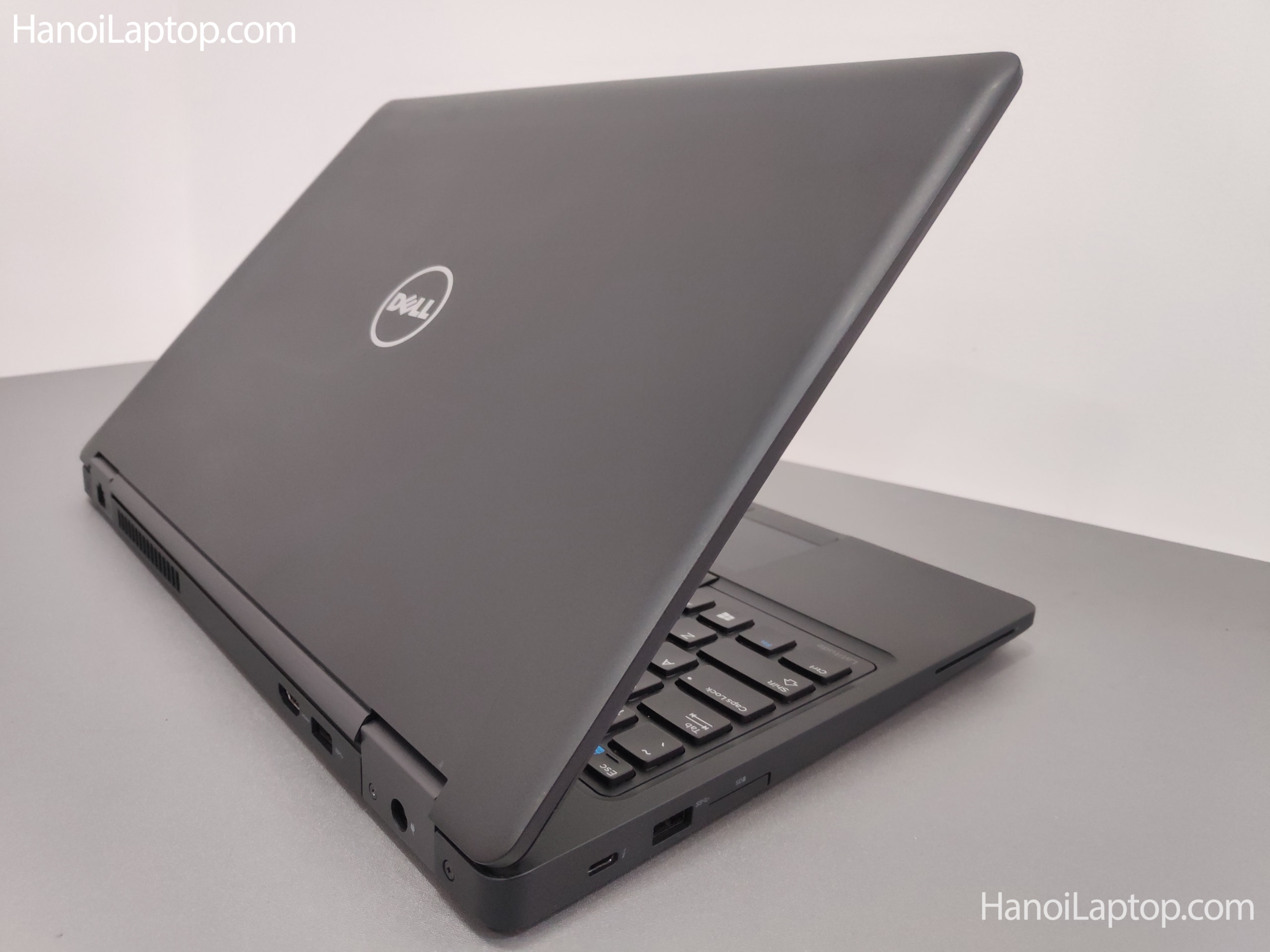 Dell Latitude 5580 (7) Dell Latitude 5580 i7 7820HQ