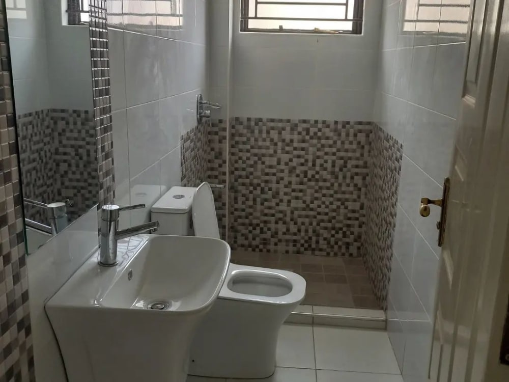 5 bedroom House for rent in Quickmart Eastern Bypass