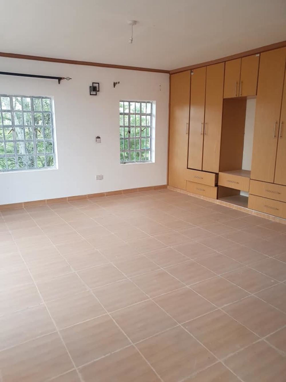 9 bedroom House for sale in Ongata- Rongai