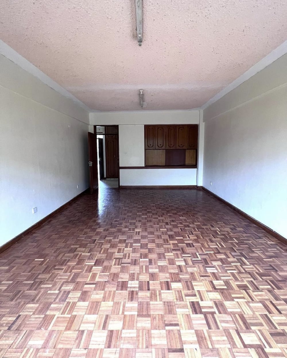 1 bedroom Commercial for rent in Kilimani