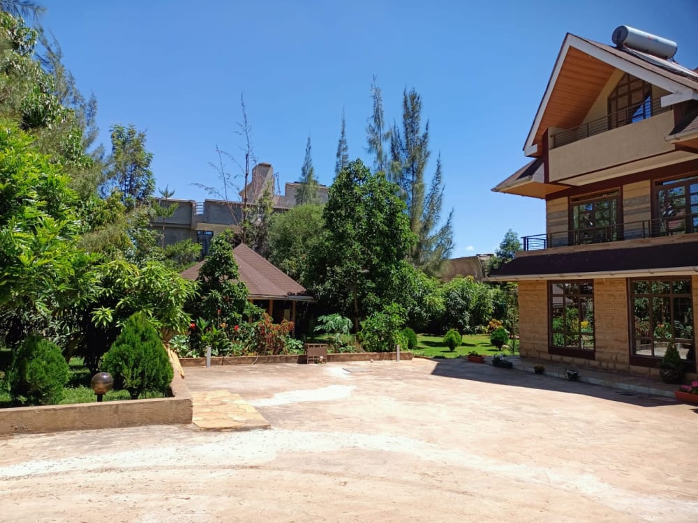 4 bedroom House for sale in Kenyatta Road