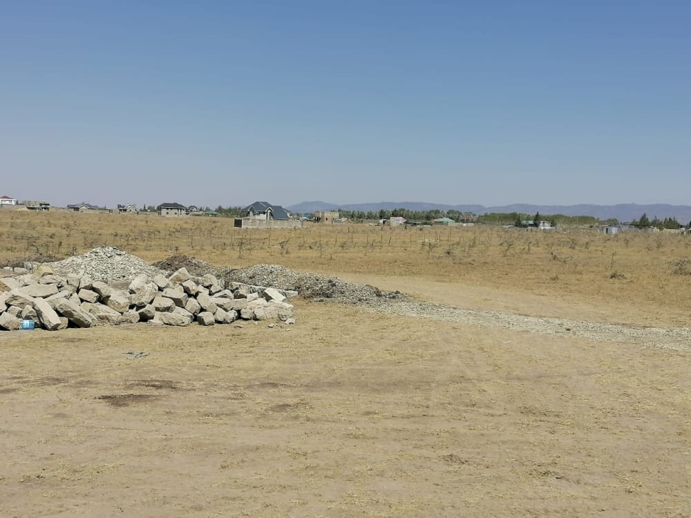 Land for sale in Kenyatta Road