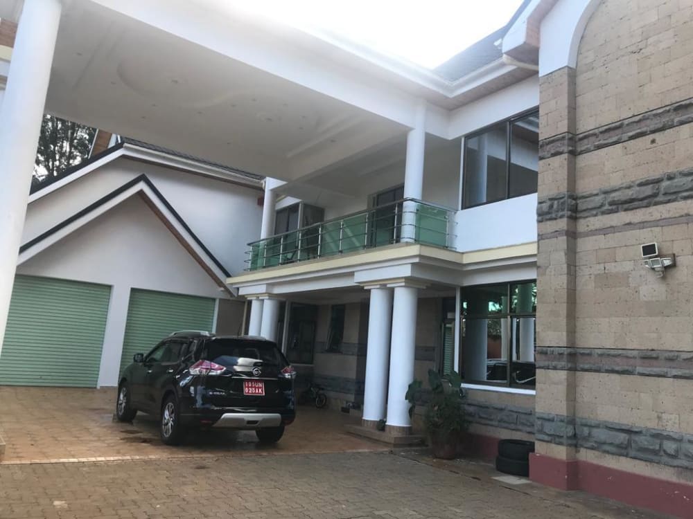 6 bedroom Mansion for rent in Runda