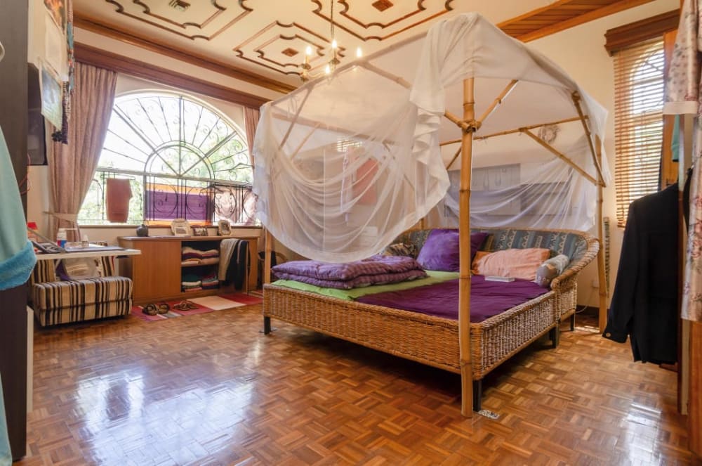 6 bedroom Land for sale in Warwick Center