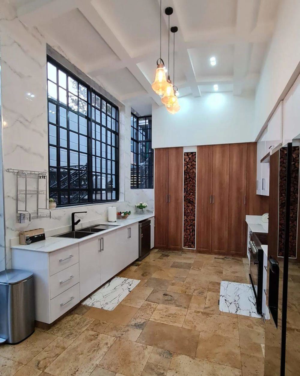 5 bedroom Commercial for sale in Kilimani