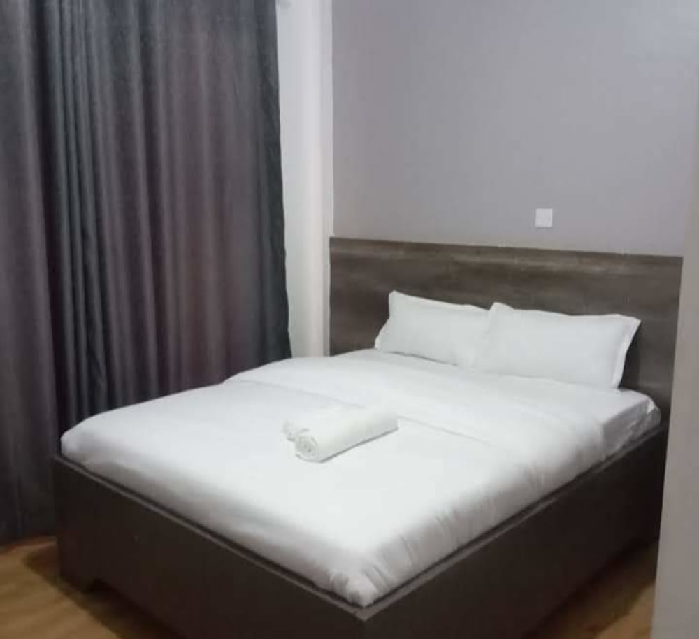 1 bedroom Commercial for rent in Kamega