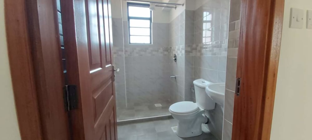 2 bedroom House for rent in Ruaka