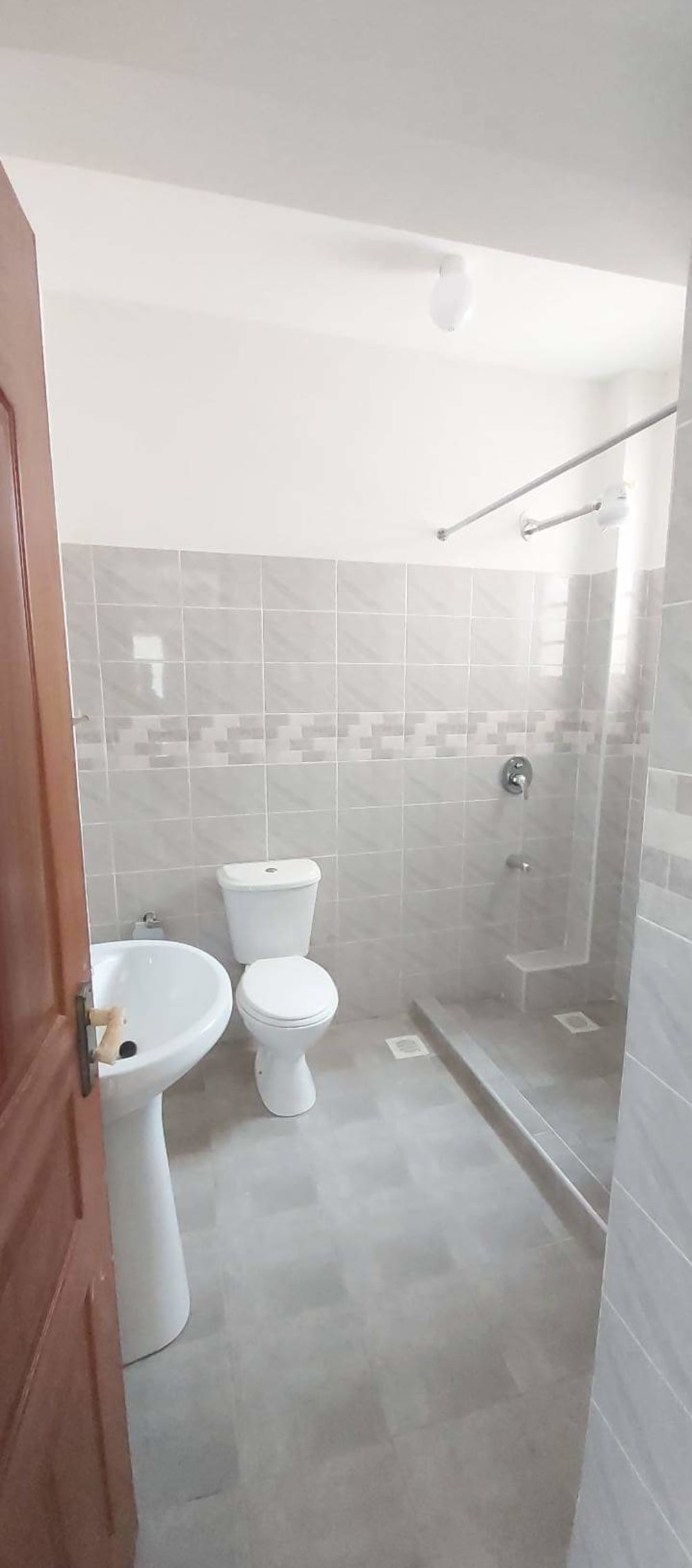 2 bedroom House for rent in Ruaka