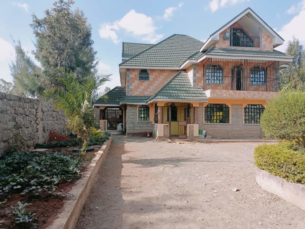 6 bedroom Mansion for sale in Kitengela