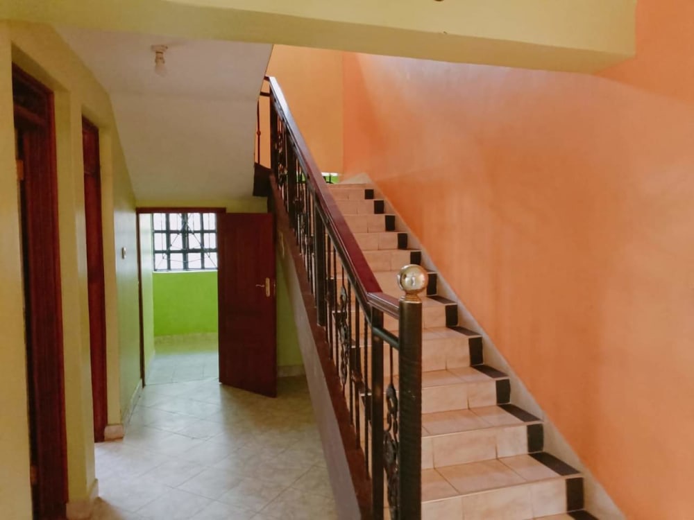 6 bedroom Mansion for sale in Kitengela