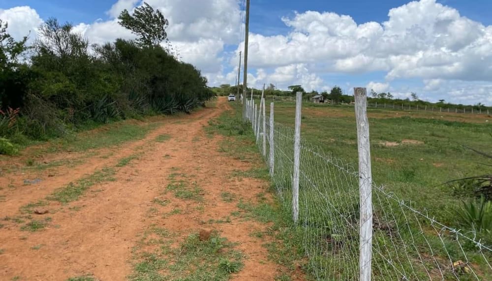 Land for sale in Athi River Kinanie