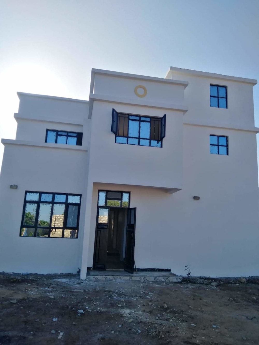 3 bedroom Mansion for sale in Kenyatta Road