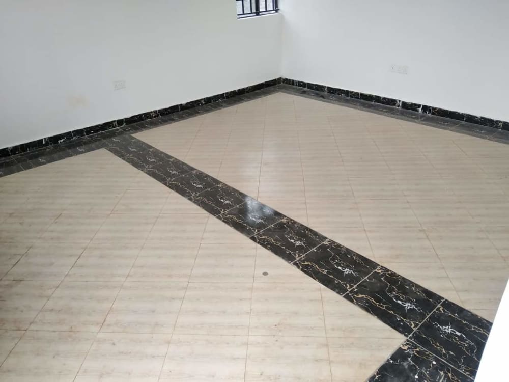 3 bedroom Mansion for sale in Kenyatta Road