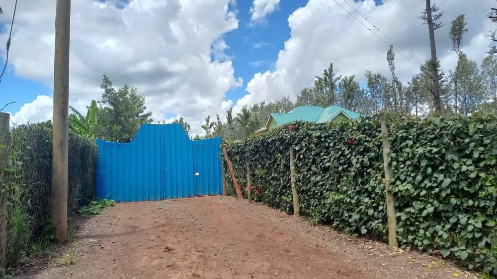 Land for sale in Makutano 