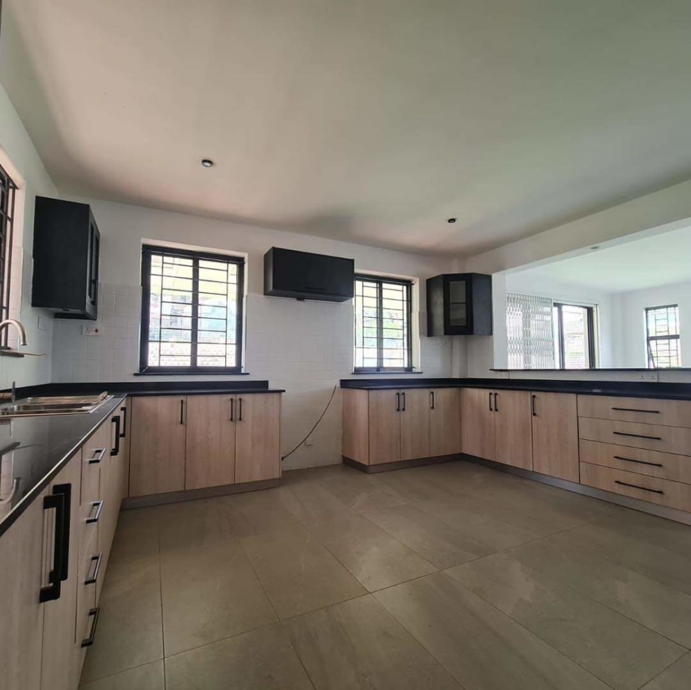 3 bedroom Mansion for rent in Kitisuru