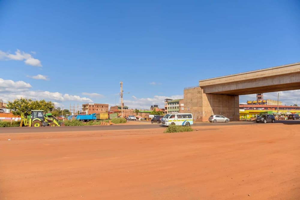 Land for sale in Makutano 