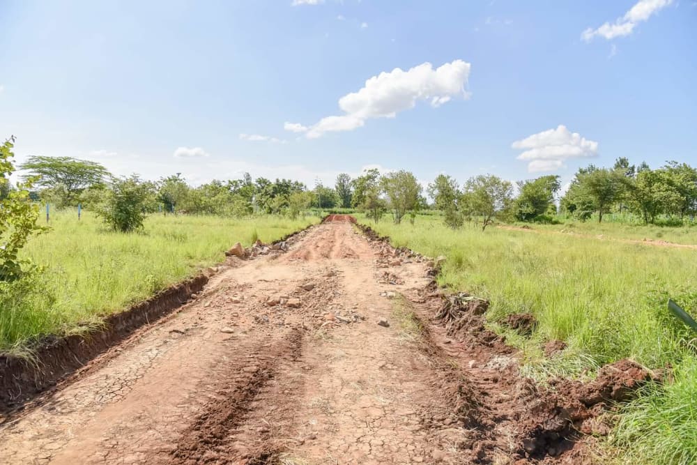 Land for sale in Makutano 