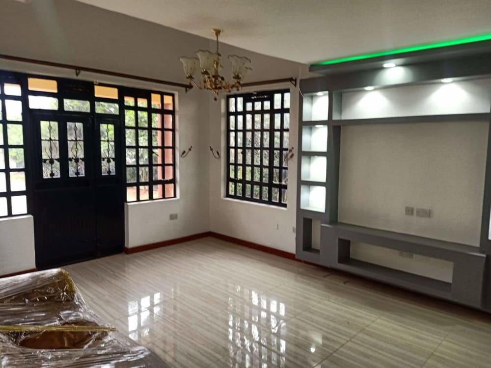4 bedroom Mansion for rent in Karen