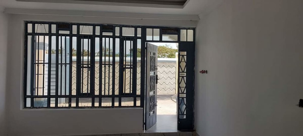 3 bedroom Villa for sale in Kimbo