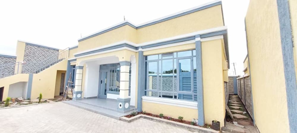 3 bedroom Villa for sale in Kimbo