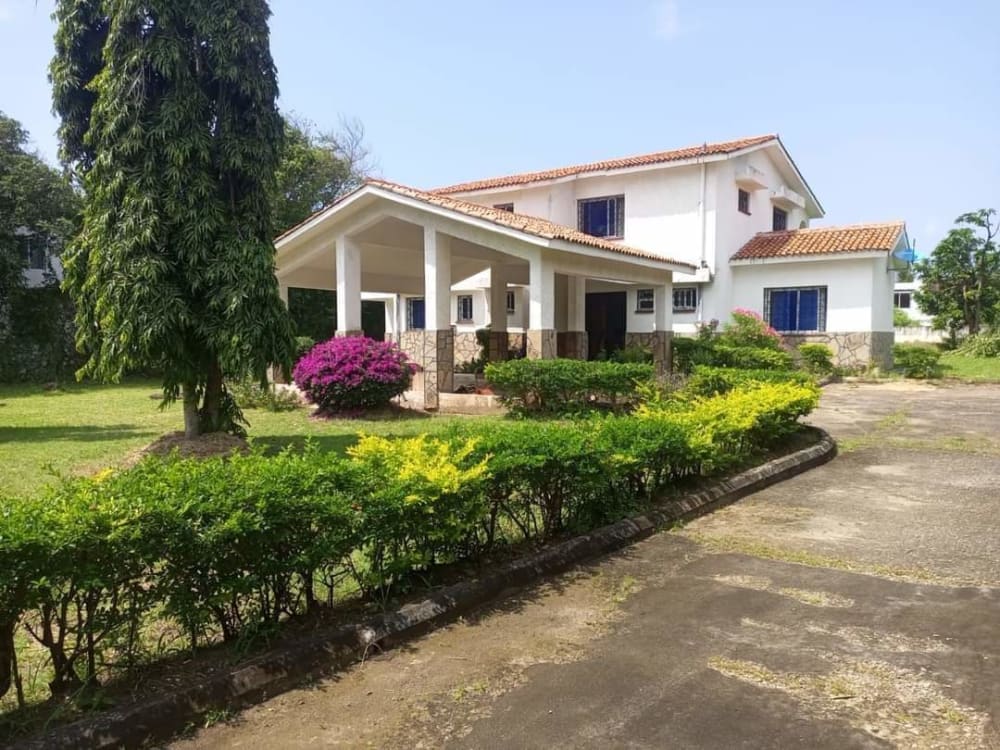 4 bedroom Mansion for rent in Nyali