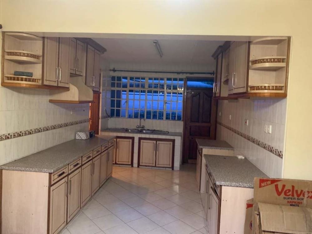 4 bedroom Mansion for rent in Garden Estate 