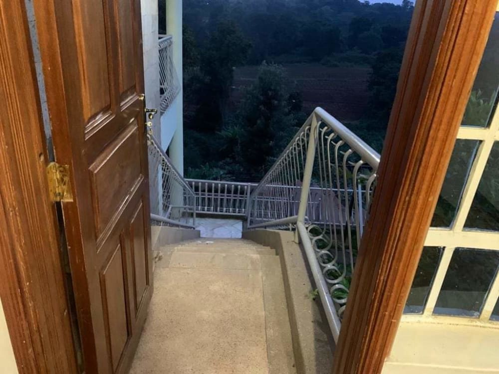 4 bedroom Mansion for rent in Garden Estate 