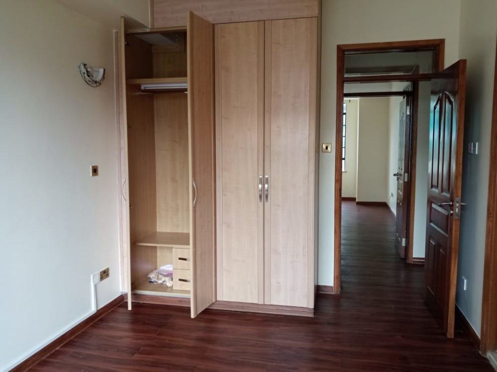 3 bedroom Apartment for rent in Near Kasuku Center