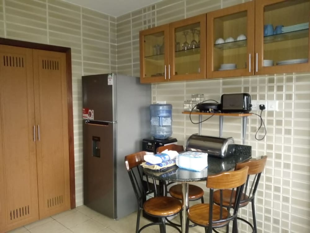 4 bedroom Apartment for rent in Hatheru Road