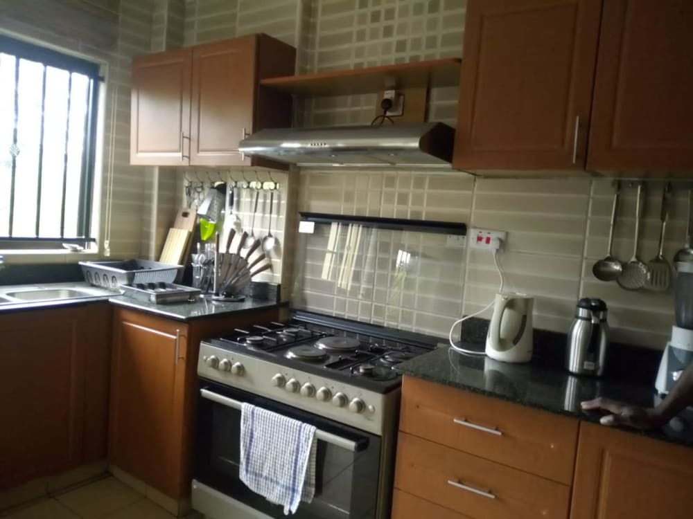 4 bedroom Apartment for rent in Hatheru Road