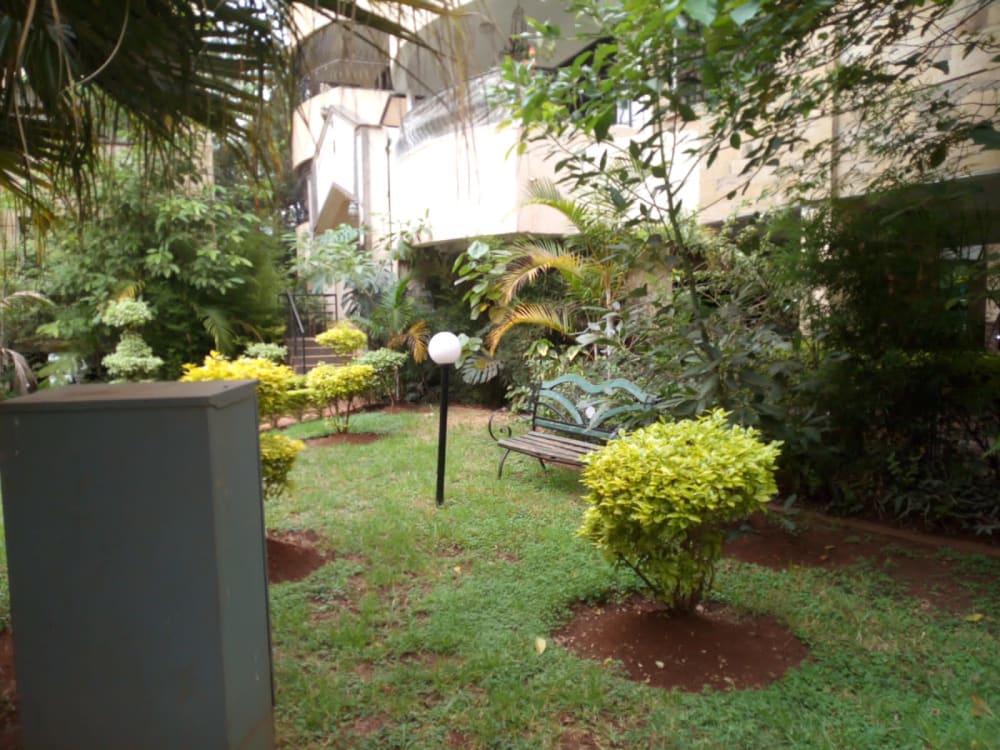 4 bedroom Apartment for rent in Hatheru Road