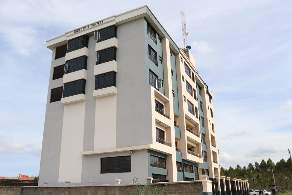 2 bedroom Apartment for rent in Three unit Complex - Eastern Bypass