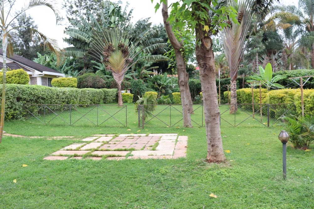 1 bedroom Mansion for rent in Kare mansion Runda - Village market