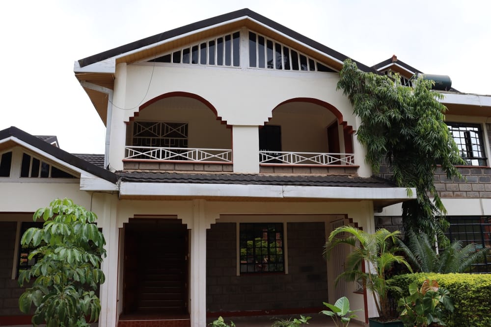 1 bedroom Mansion for rent in Kare mansion Runda - Village market