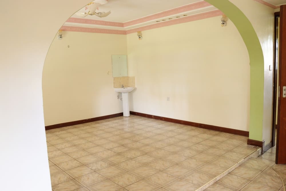 1 bedroom Mansion for rent in Kare mansion Runda - Village market