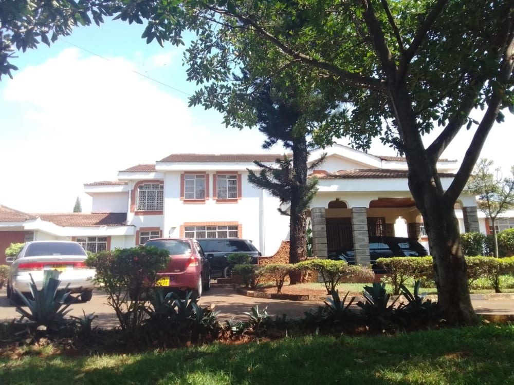 5 bedroom Mansion for sale in Runda