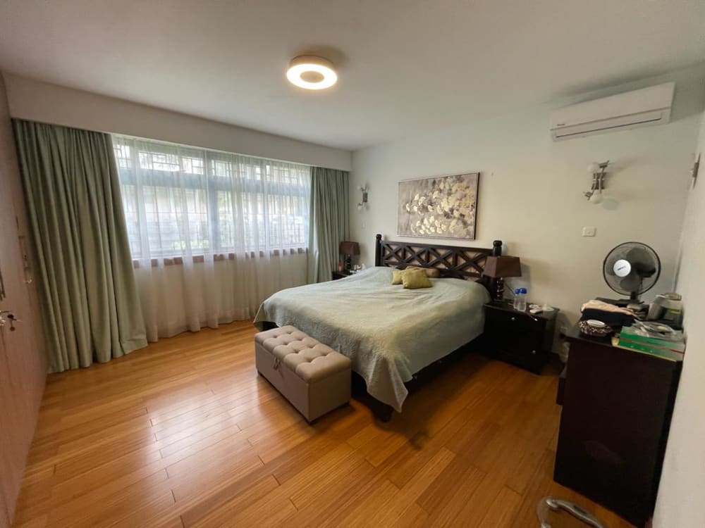 5 bedroom Townhouse for sale in Kyuna, Shanzu Road