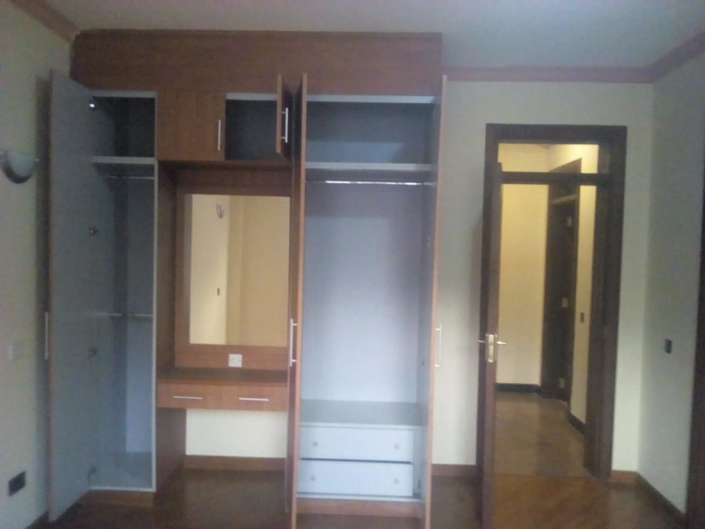 5 bedroom Townhouse for rent in Parklands, Nairobi