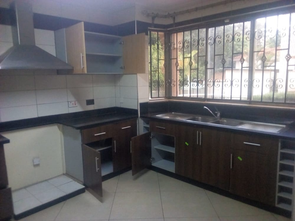 5 bedroom Townhouse for rent in Parklands, Nairobi