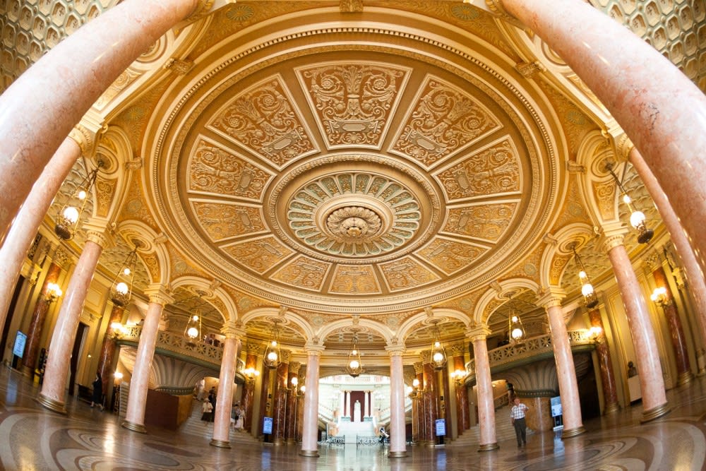 אולם הקונצרטים המעגלי של האָתֶנֵיאוּם הרומני