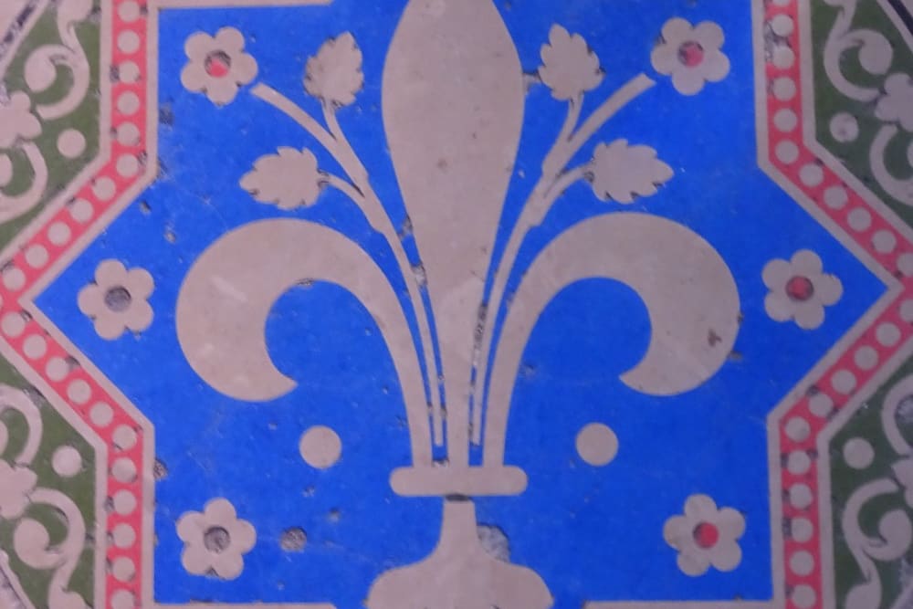 Fleur de Lys - St. Chapelle Paris