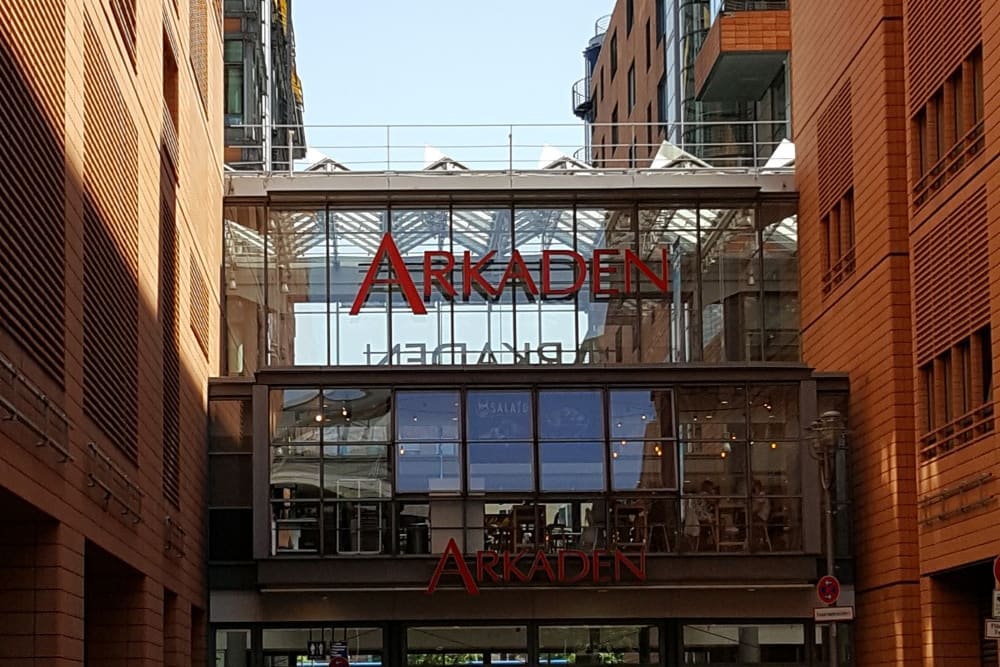 פּוֹטסדאמֶר פּלאץ אָרקאדֶן